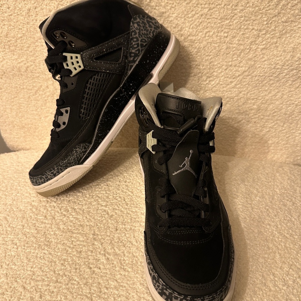 OG Air Jordan 4 2015 Spizike ‘Oreo’ Elephant Black Sneakers 10 men 11.5 women